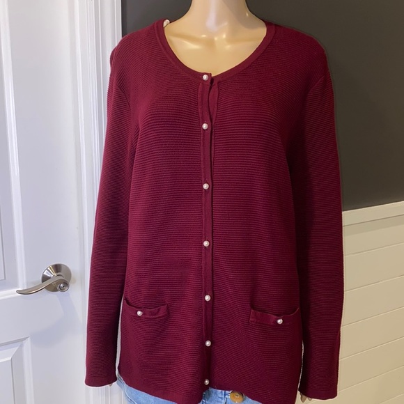 KARL LAGERFELD Round Pearl Buttons Ribbed Burgundy Cardigan Sweater size XL - Picture 1 of 3